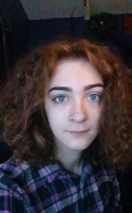 LinusFrog model nude img