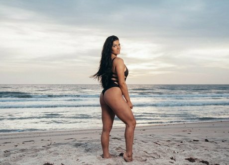 ebony tattoo onlyfans nude pic