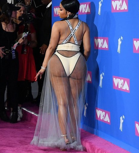 Nicki Minaj star top gallery