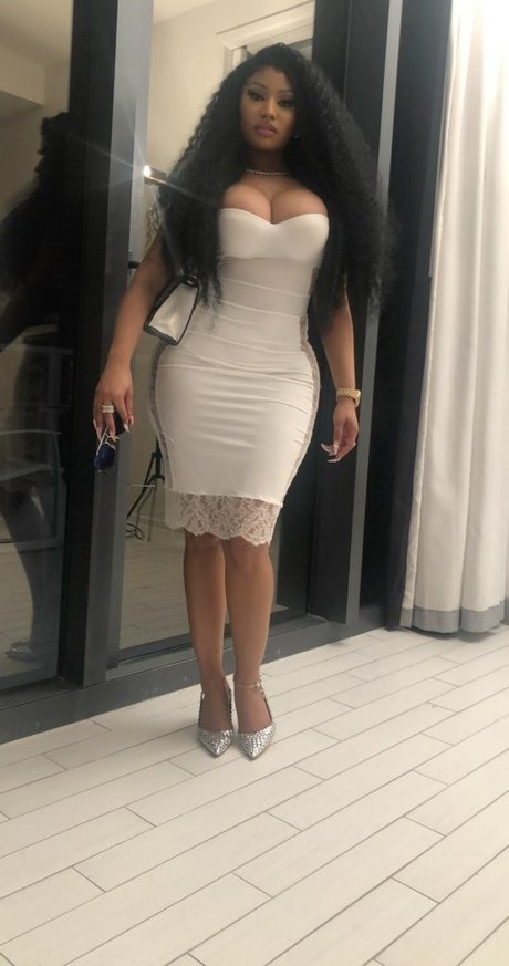 Nicki Minaj beautiful model archive