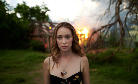 Alycia Debnam Carey nude model img