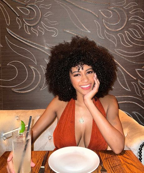 Briana Smith Profile pic