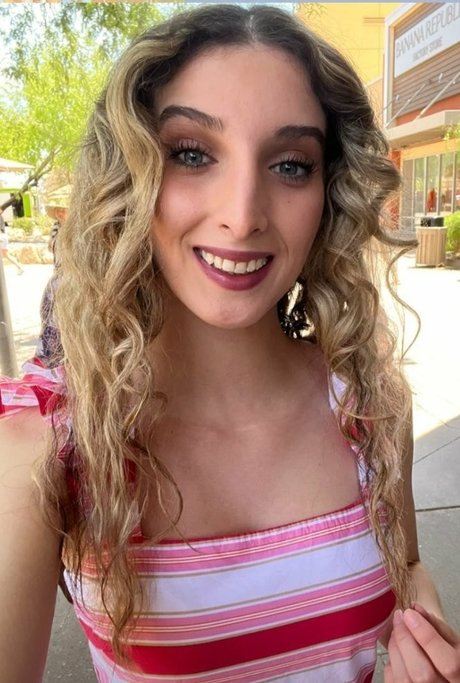 Yanellis Linares art pornstar image