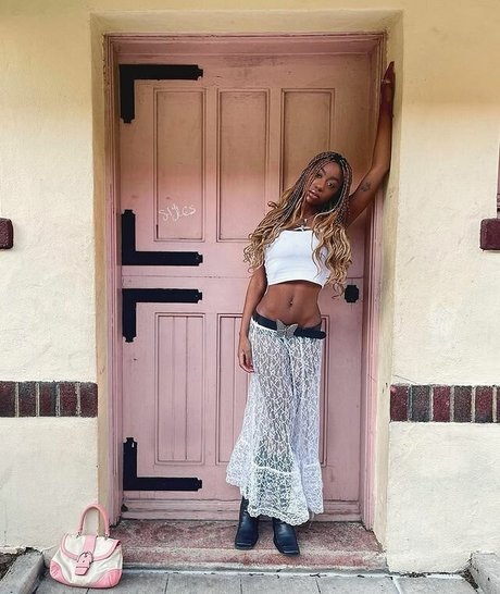 beautiful latina onlyfans naked galleries