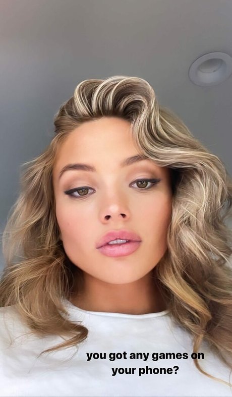 Natalie Alyn Lind star sex pictures