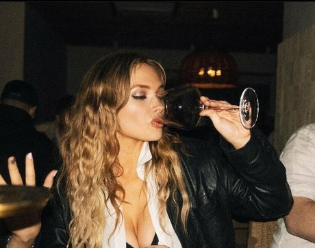 Natalie Alyn Lind sexy pornstar images