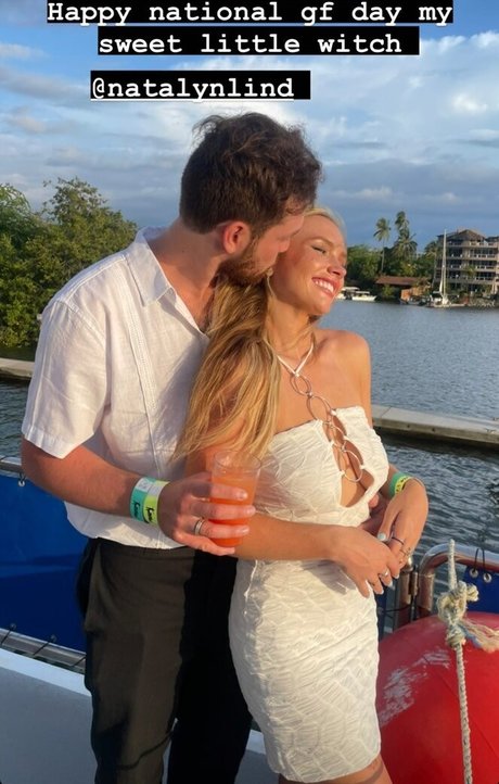 Natalie Alyn Lind model nudes gallery