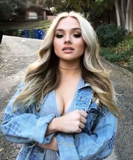 Natalie Alyn Lind star adult img