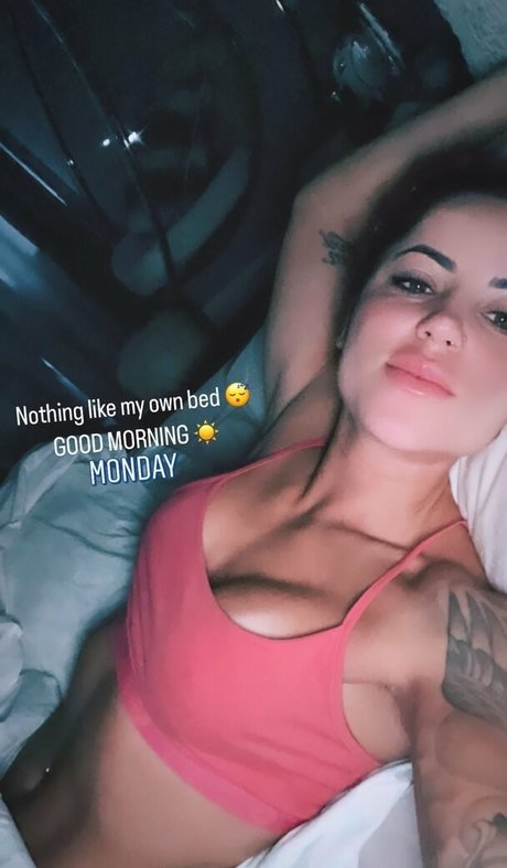 Leticia Bufoni model free pics