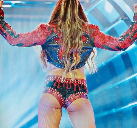 lesbian kissing onlyfans hot naked galleries