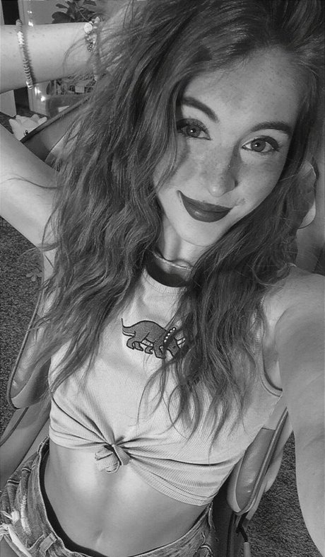 saggy milf onlyfans free sex gallery