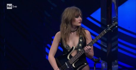 Victoria De Angelis star adult gallery