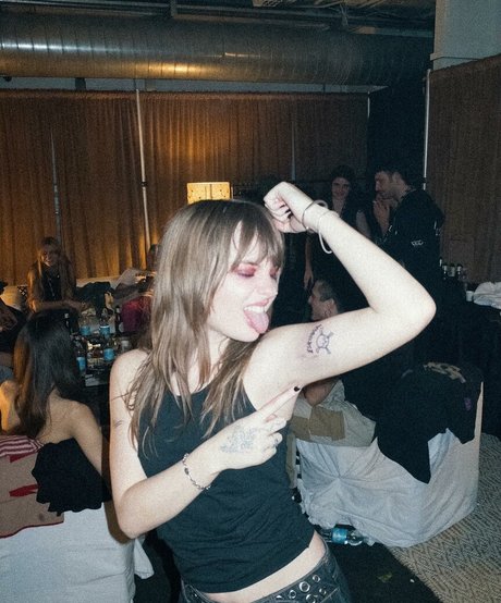 swinger milf onlyfans free sex pic