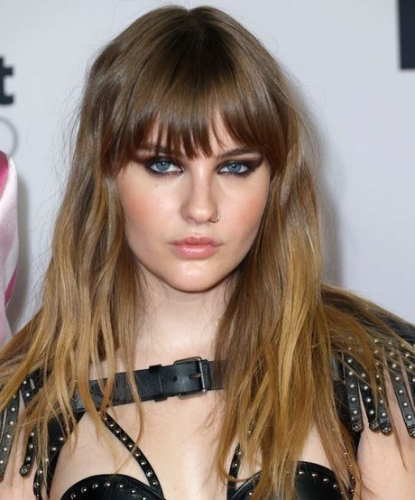 Victoria De Angelis pornstar nude pictures