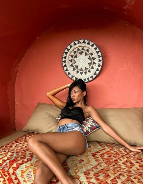 Sheiziss erotic star galleries