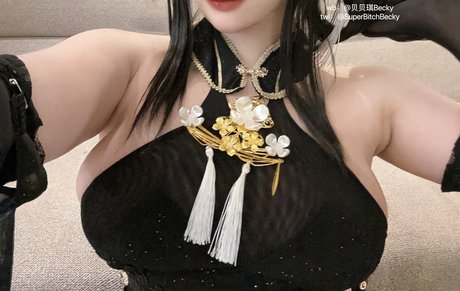 SuperBitchBecky best model pic