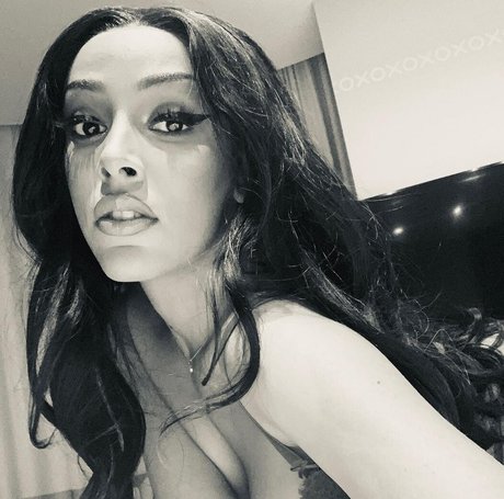 big tits teen onlyfans erotic pics