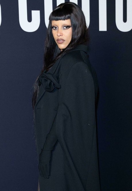 Doja Cat star sexy pics