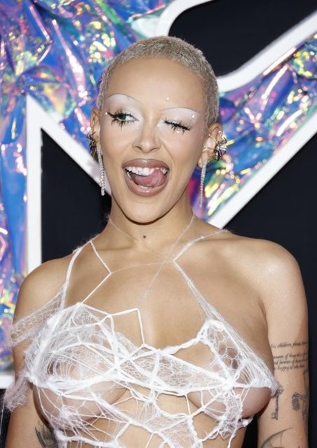 tall busty onlyfans porn gallery