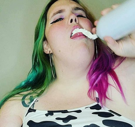 trixiefae21 nude star pictures