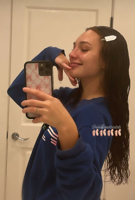 Maddie Ziegler star adult picture