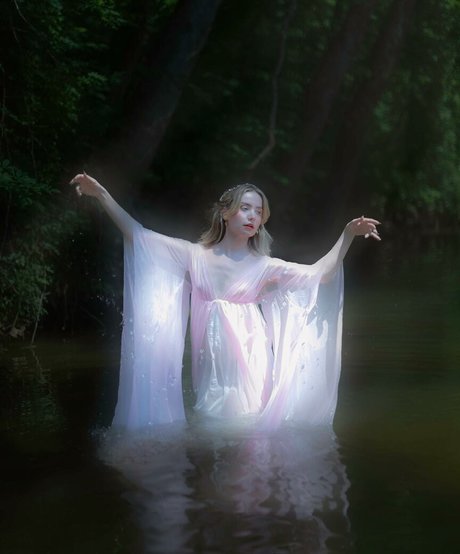 queen astraea xxx actress photo