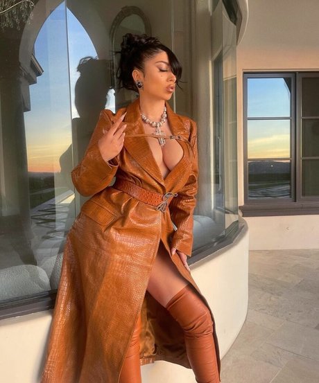 Kali Uchis nice actress photos