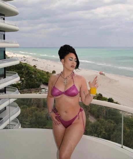 black bbw onlyfans naked photo