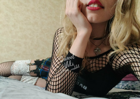 sweetvikixo model free image