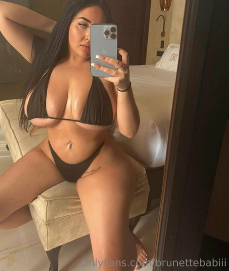 brunettebabiii star sexy galleries