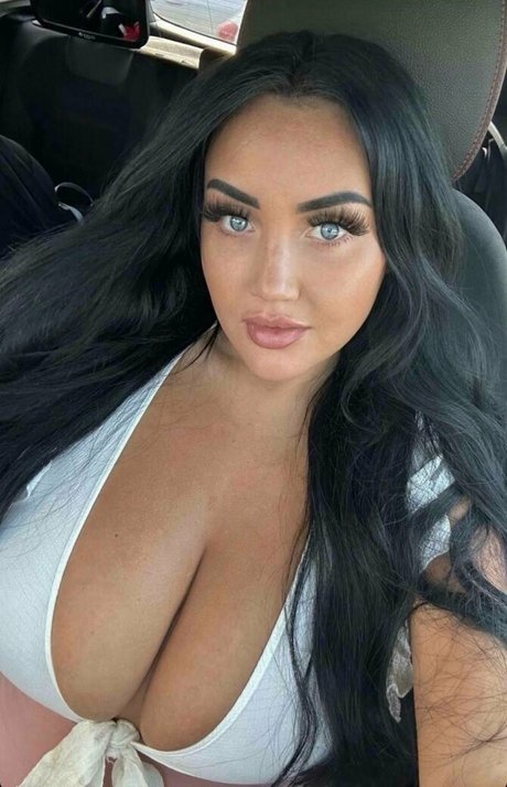 brunettebabiii pornographic star pics