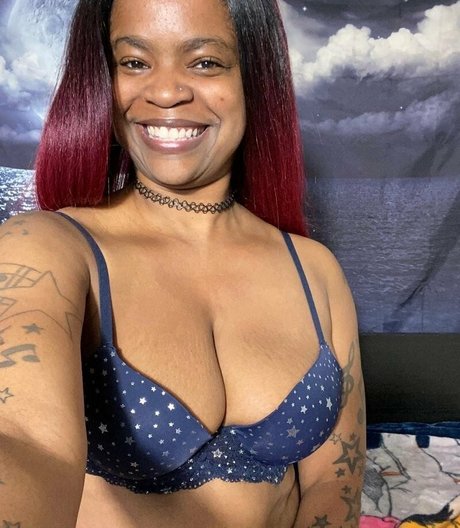 yummybrownfox model exclusive photo