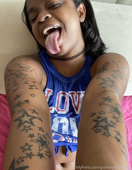 yummybrownfox model hd img