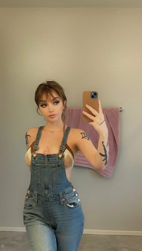 ivywaifuu pornstar erotic pictures