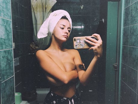 Rita Flores hd star pics