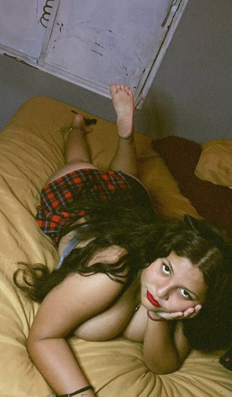 MalaSA erotic actress picture