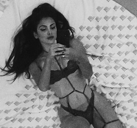 Sua Latina star porn archive