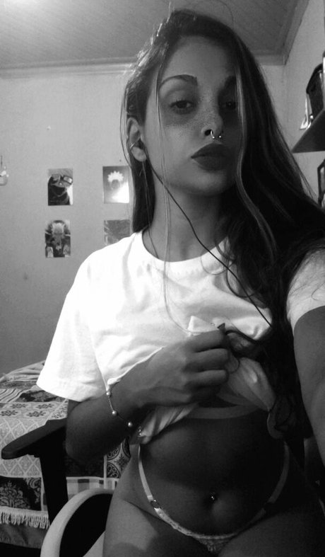 Sua Latina pornstar beautiful galleries