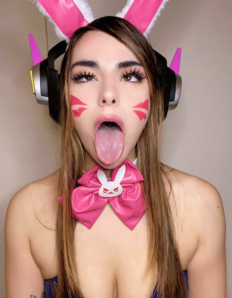 avianaviolet pornstar picture