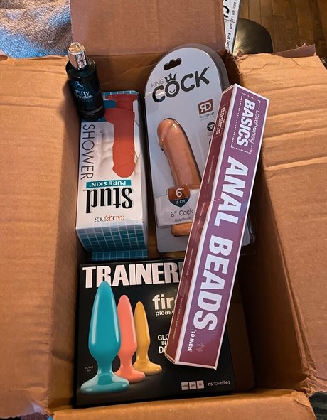 avianaviolet pornstar art picture