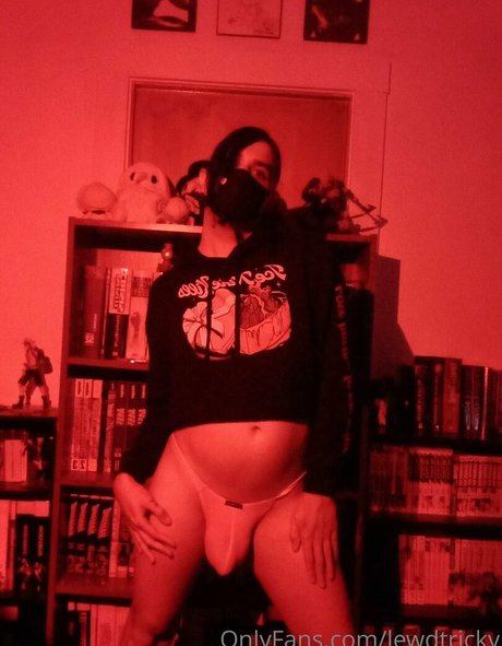 lewdtricky pornstar sexy photo