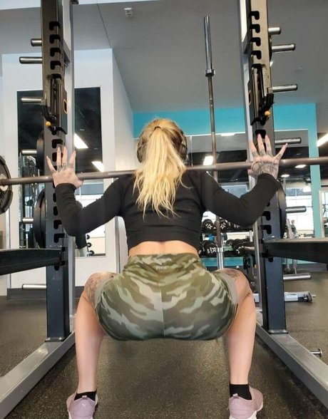 unalome pornstar erotic photo