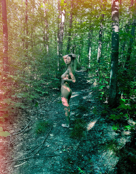 FallingDevil erotic pornstar image