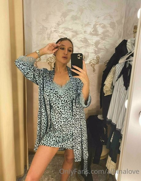 albinalove pornstar naked img