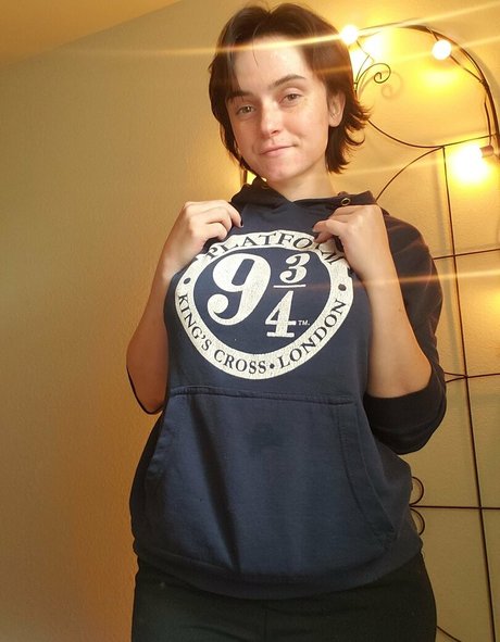 lucylawrence naked model archive