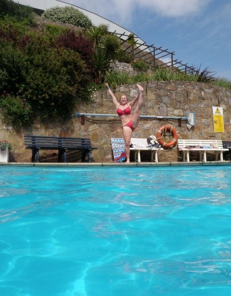 Katy Yardley free model pics