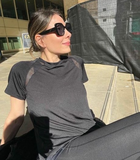 Lucrezia Millarini art pornstar gallery