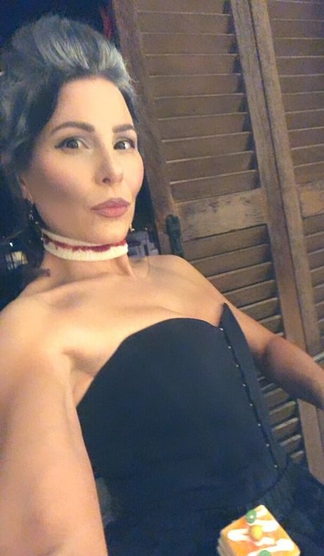 Lucrezia Millarini star images