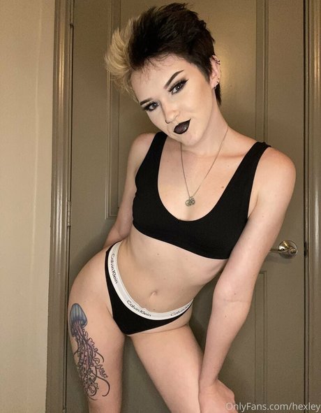 domm xx model pretty pics