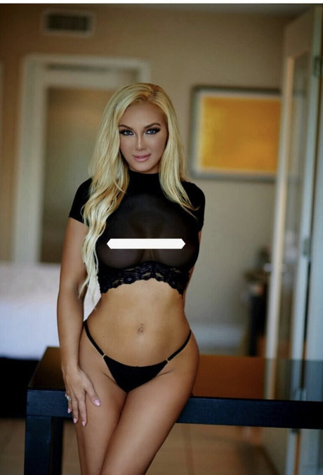 Tashaxann porn model photos